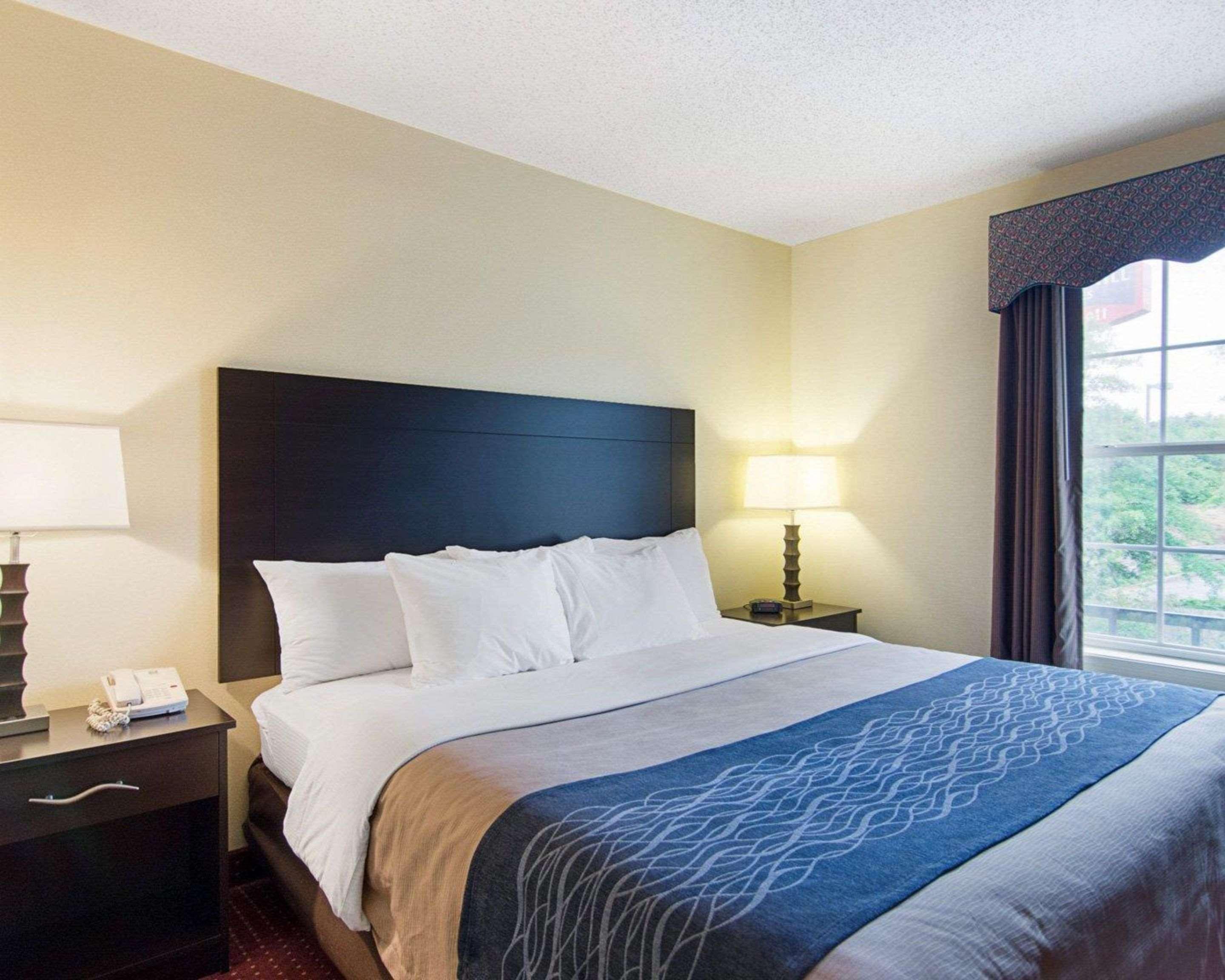 Quality & West Hotel