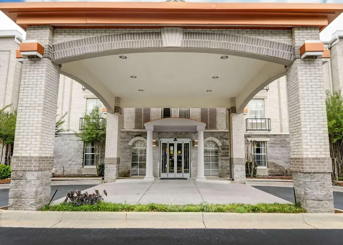 Quality Inn & Suites Little Rock West