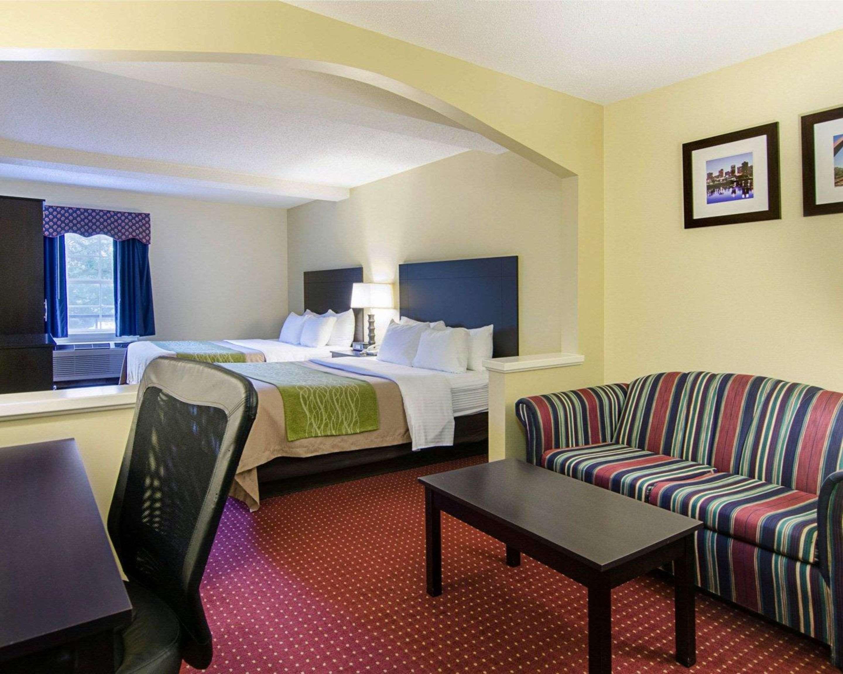 Hotel Quality & West Little Rock