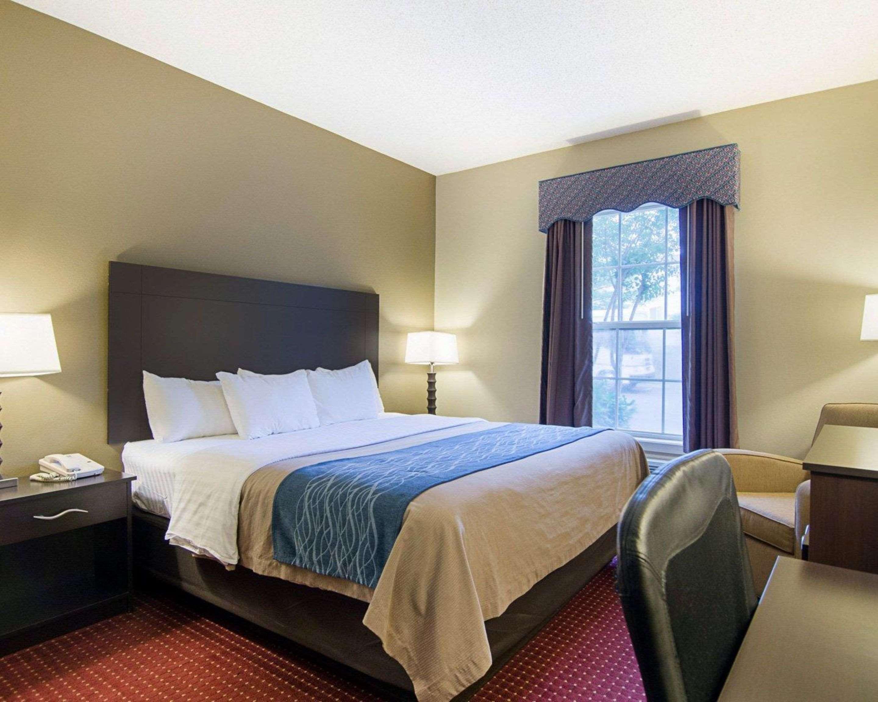 Quality & West Hotel Little Rock