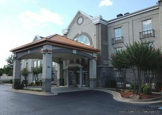 Hotel Quality & West Little Rock